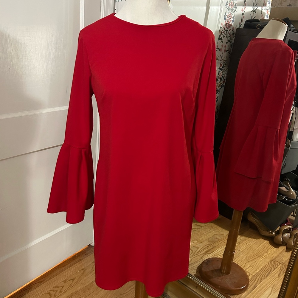 Elegant Red Bell Sleeve Dress